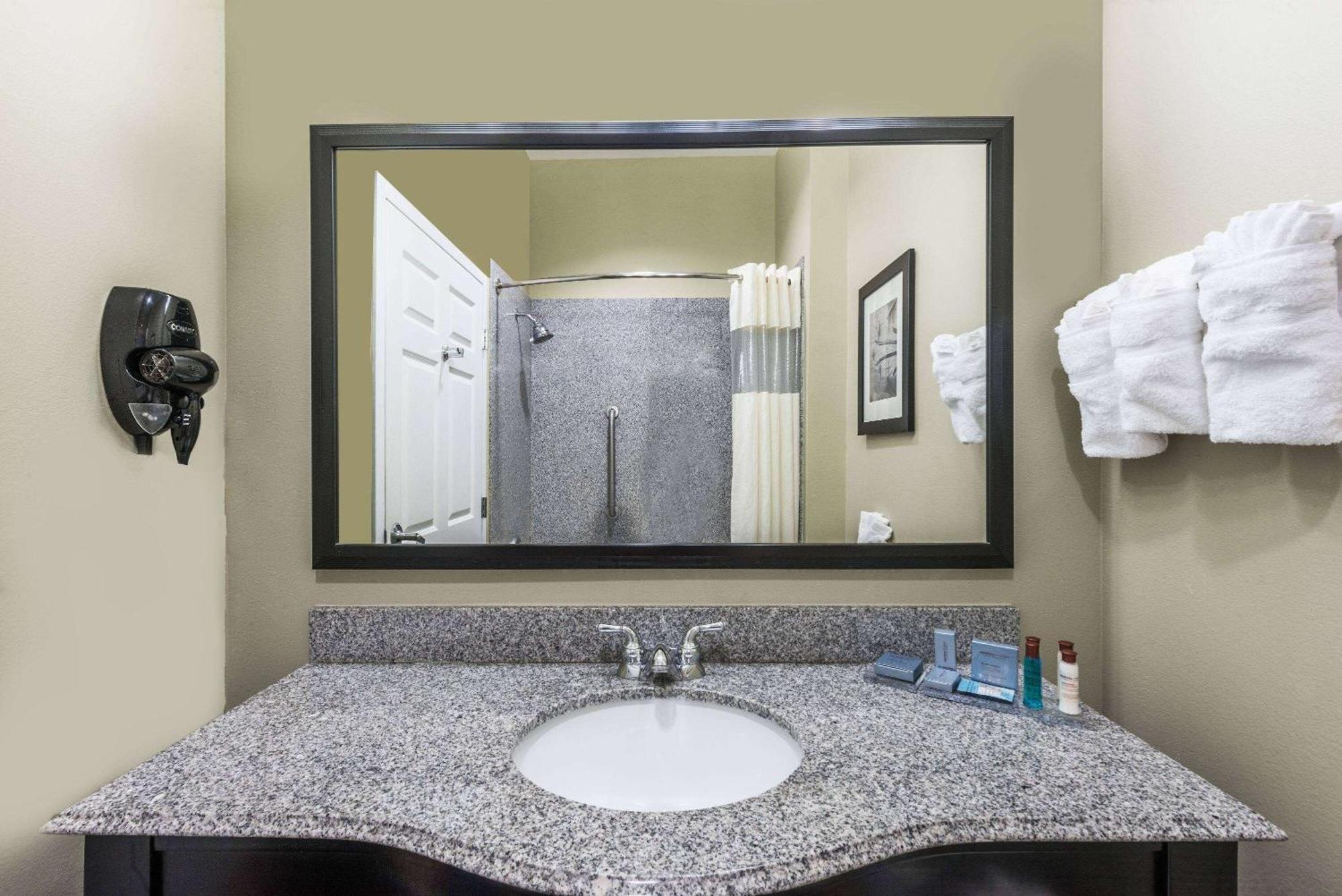 Wingate By Wyndham Lake Charles Casino Area Ngoại thất bức ảnh